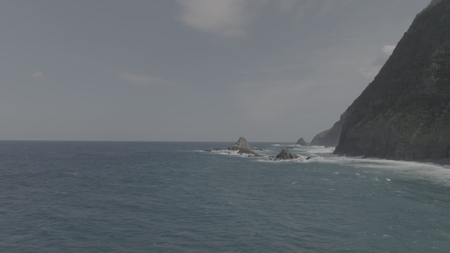 三原山の海岸線